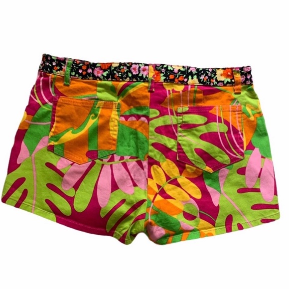 Dolce & Gabbana Floral Tropical Shorts Size 26 40 4 - Picture 2 of 16